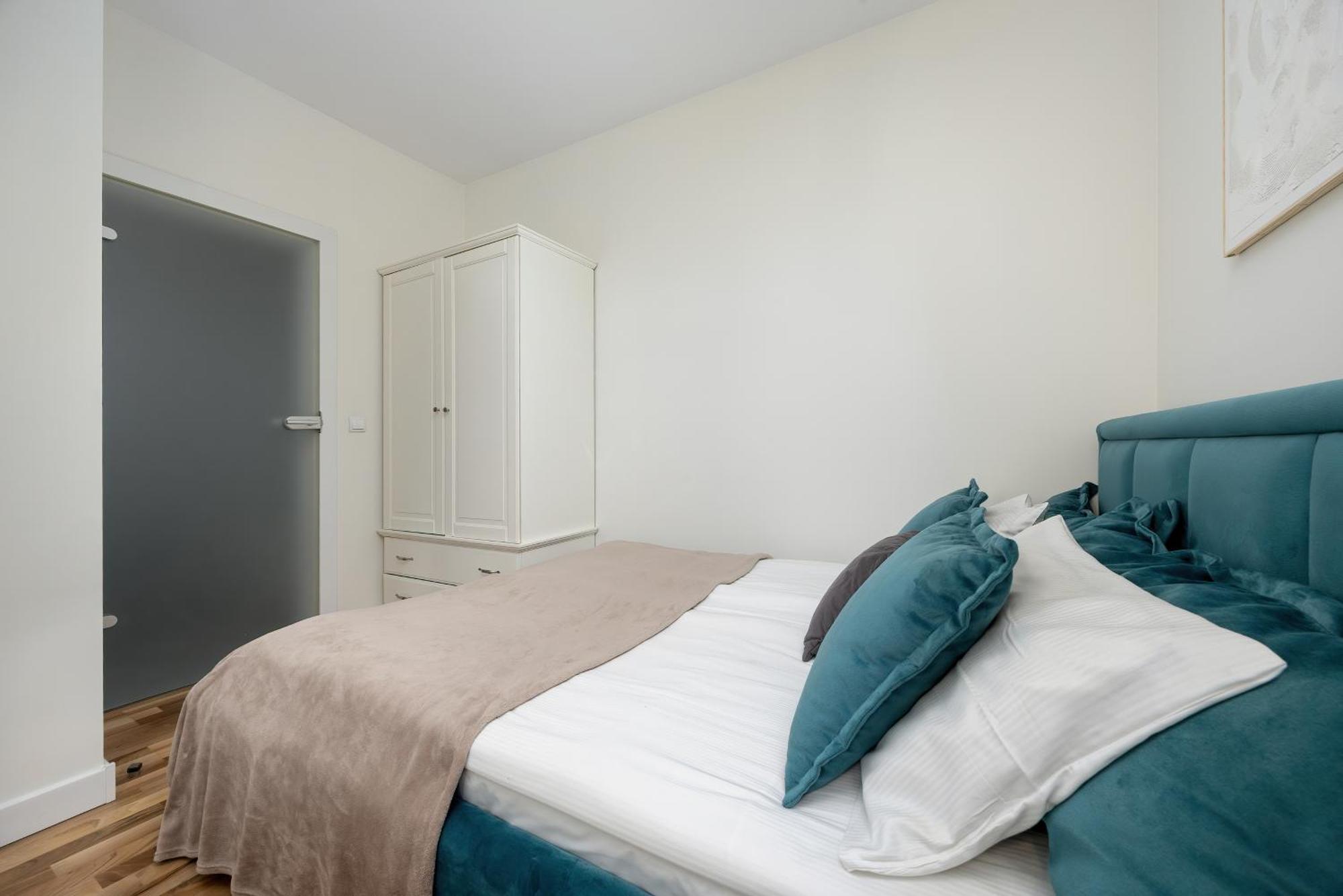 Apartment Rakowska Warsaw Wlochy By Noclegi Renters Ngoại thất bức ảnh